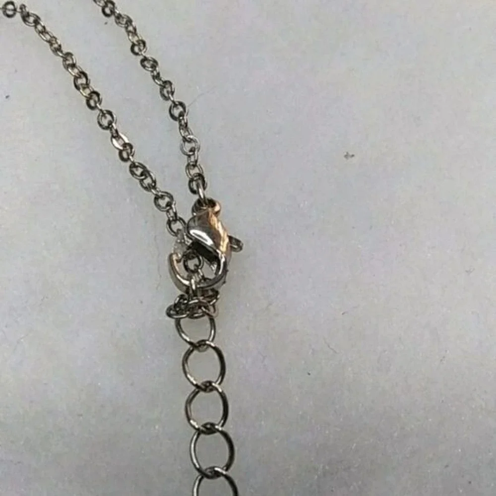 Rhinestone double heart‎ pendant silvertone necklace